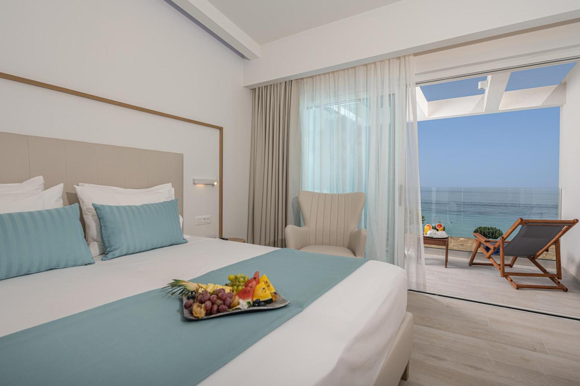 Mirage Bleu Hotel Tragaki Ngoại thất bức ảnh