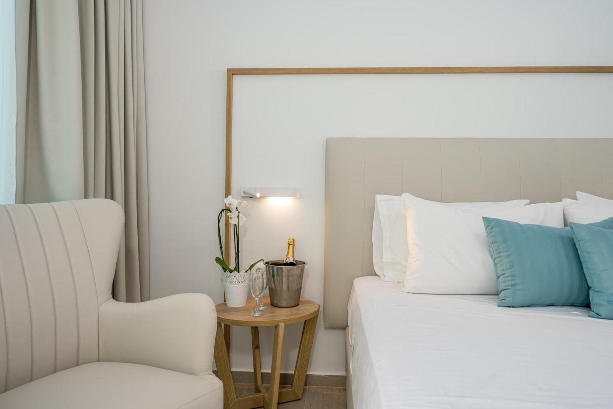 Mirage Bleu Hotel Tragaki Ngoại thất bức ảnh