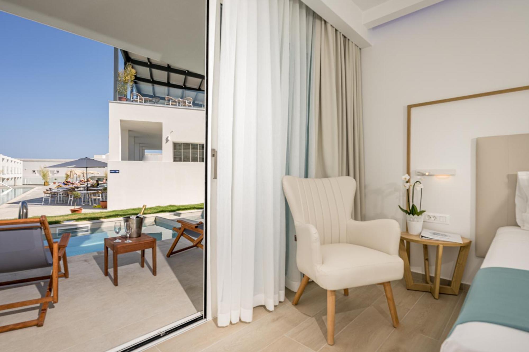 Mirage Bleu Hotel Tragaki Ngoại thất bức ảnh