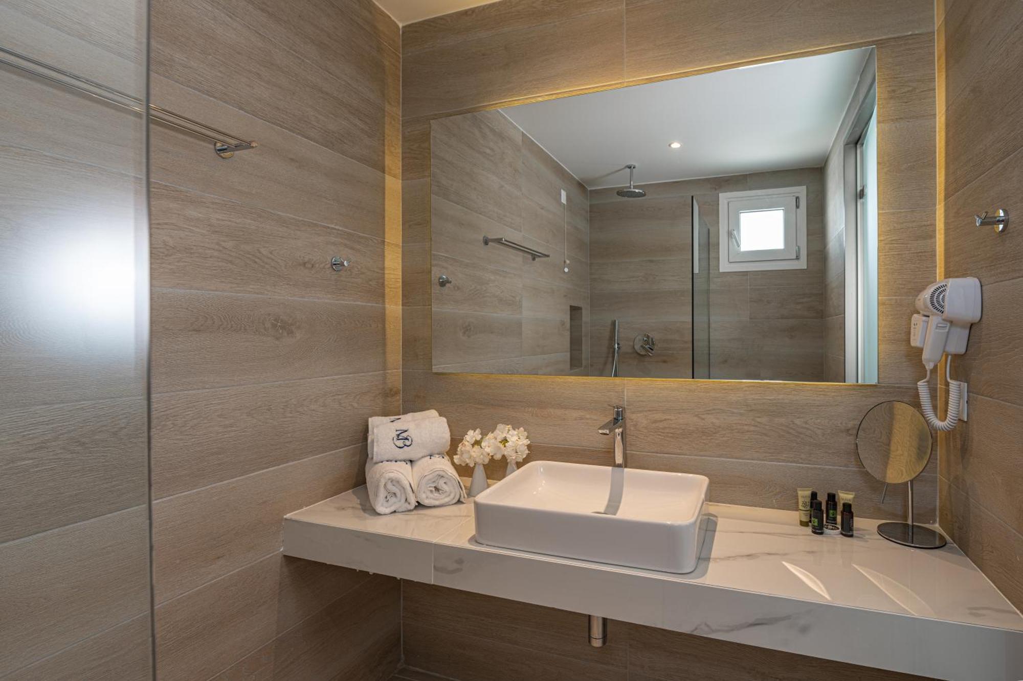 Mirage Bleu Hotel Tragaki Ngoại thất bức ảnh